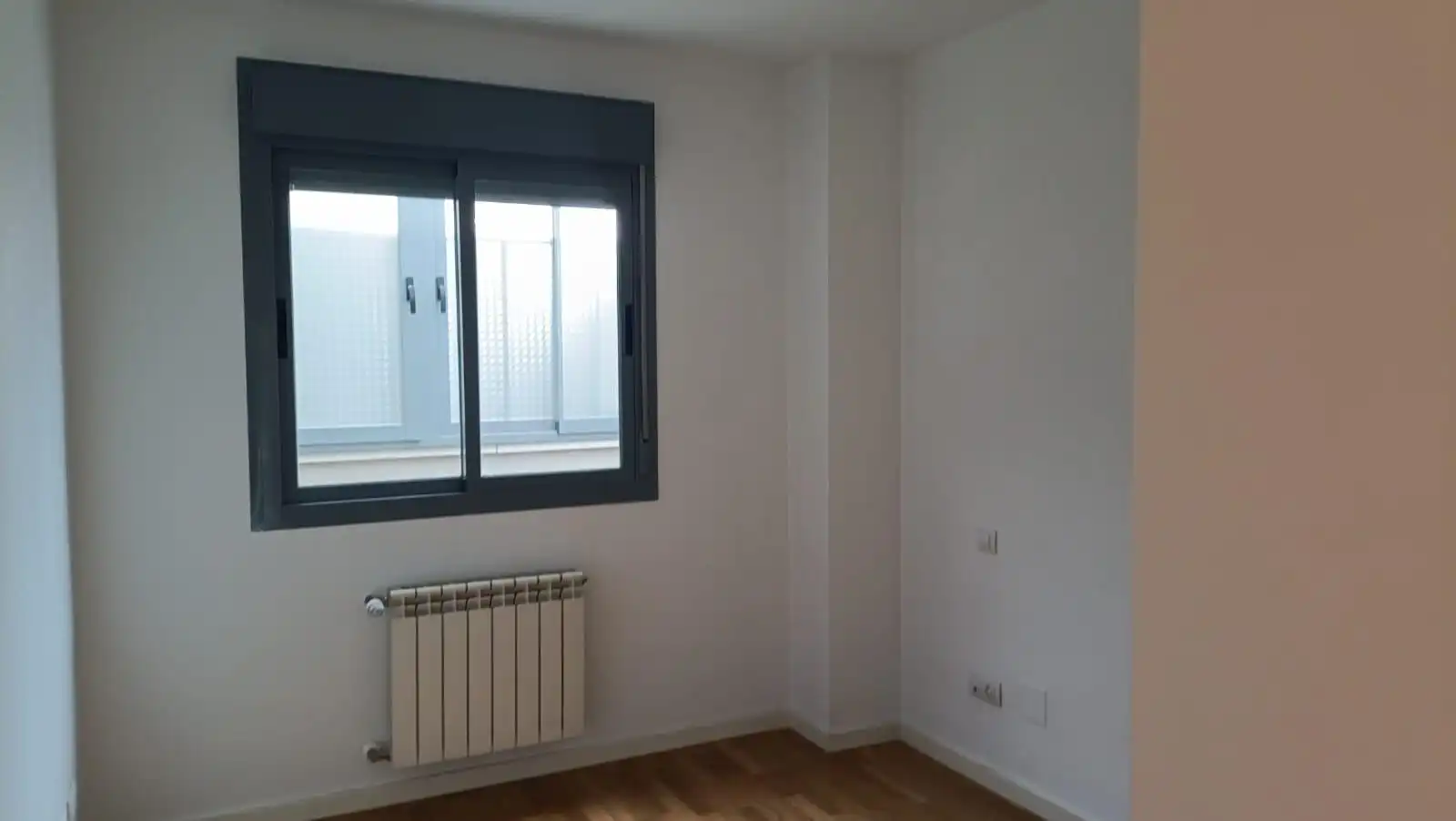 Bedroom of Flat for rent in Las Rozas de Madrid  with Air Conditioner, Heating and Private garden