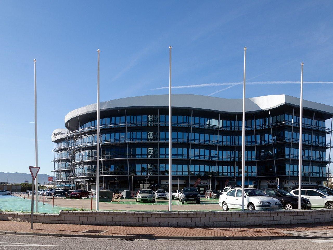 Vista exterior de Local en venda en Los Barrios