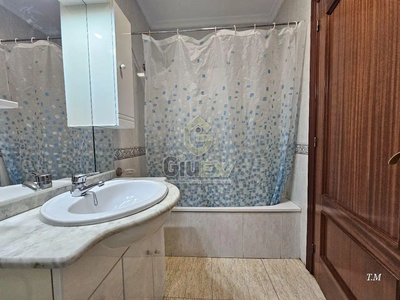 Baño de Piso de alquiler en Cáceres con Aire acondicionado, Calefacción y Terraza