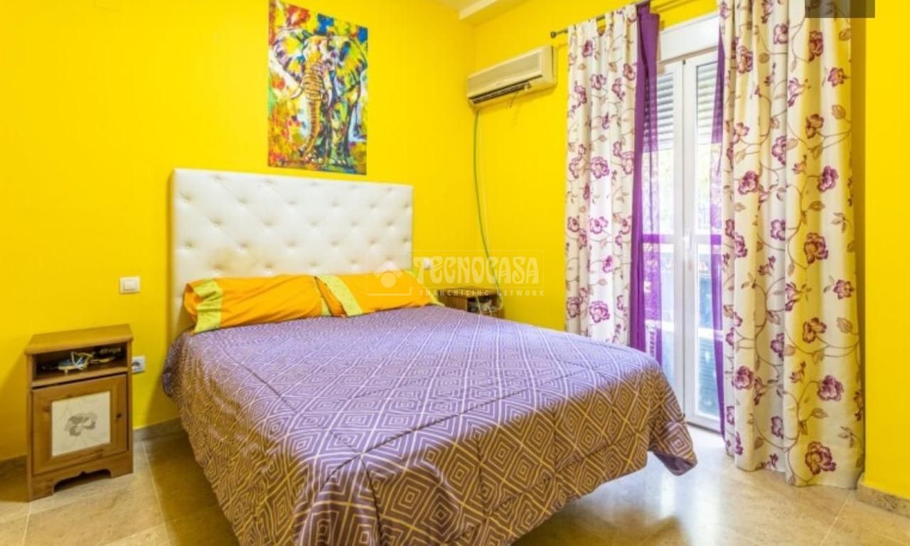 Bedroom of Flat for sale in Alcalá de Guadaira  with Air Conditioner and Heating