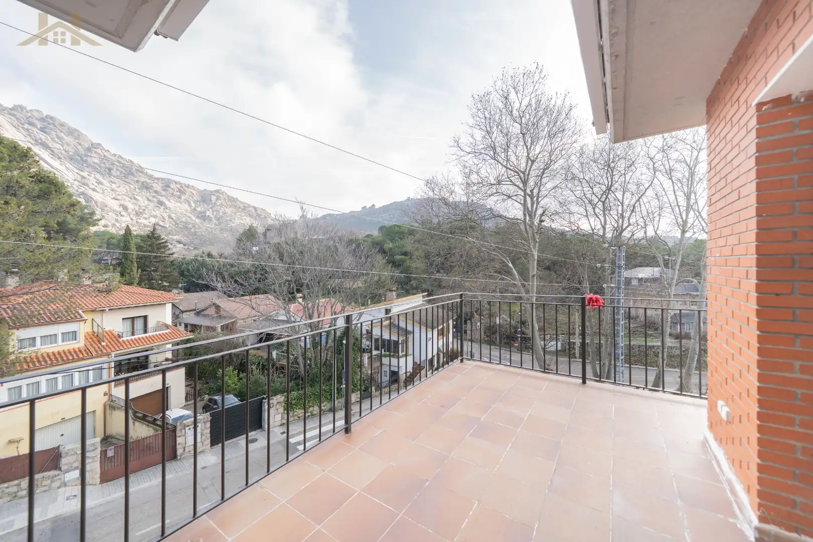 Exterior view of Houses for sale in Manzanares El Real  with Heating, Private garden and Storage room