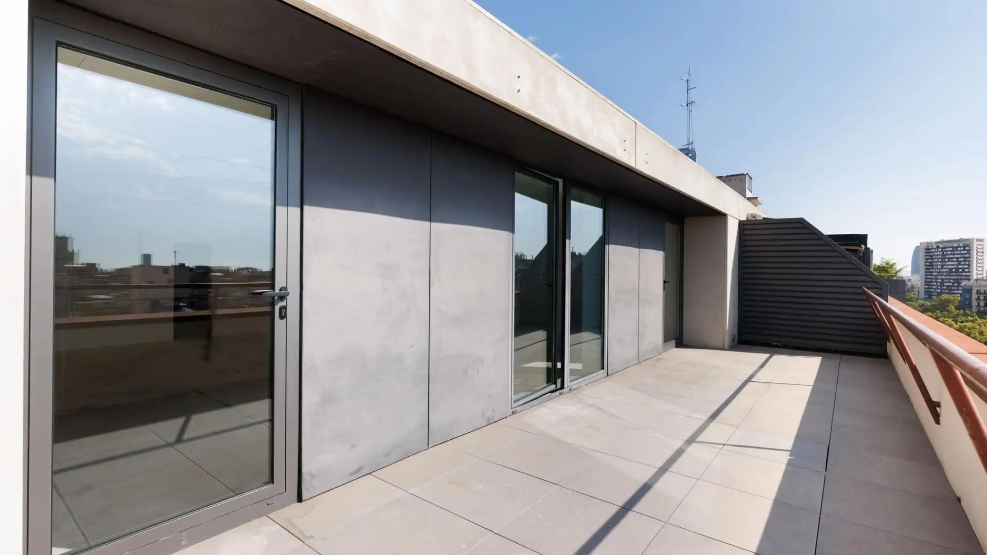 Vista exterior de Oficina de alquiler en Barcelona con Aire acondicionado, Calefacción y Terraza