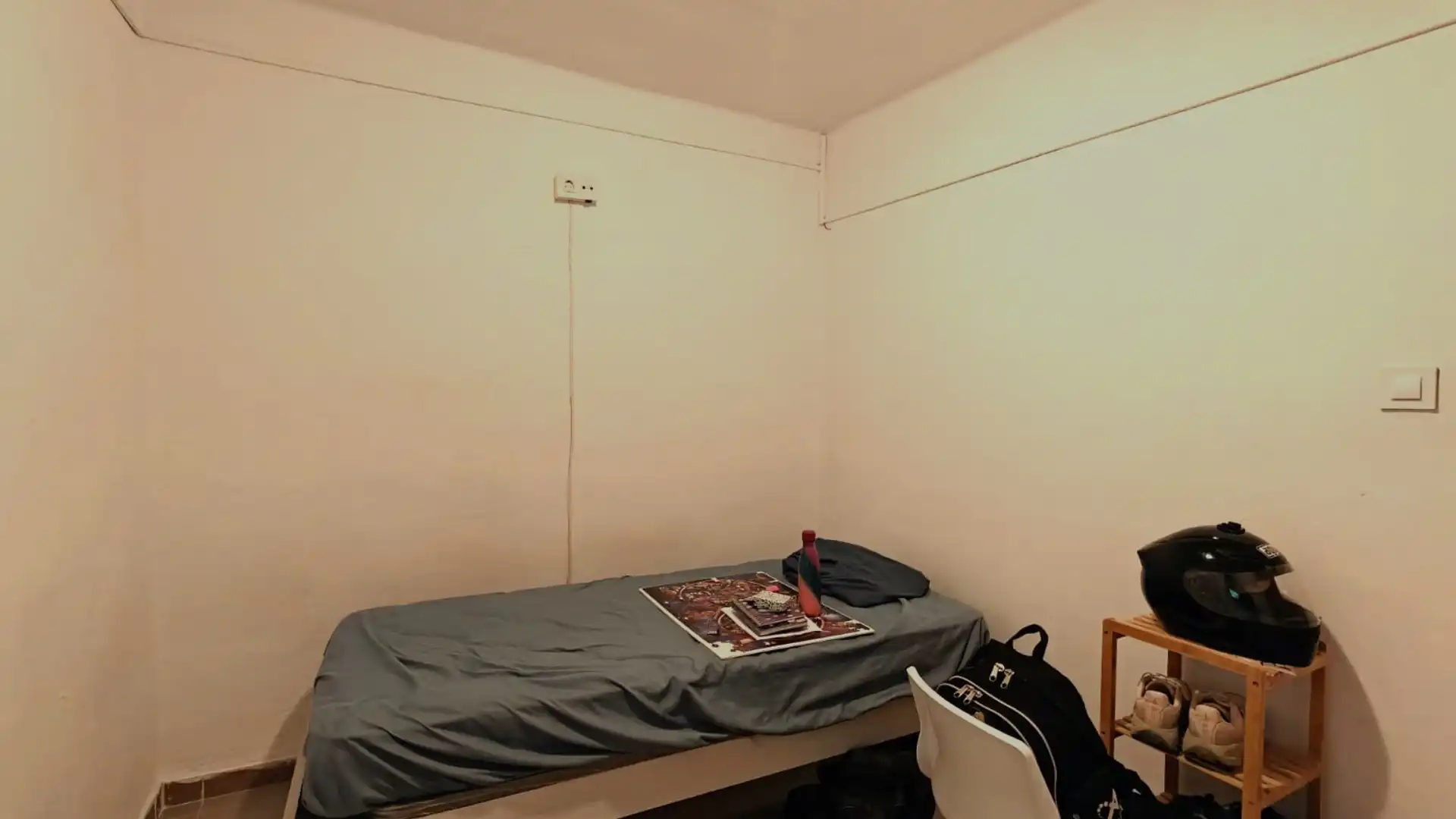 Dormitori de Pis en venda en  Valencia Capital amb Moblat, Forn i Rentadora