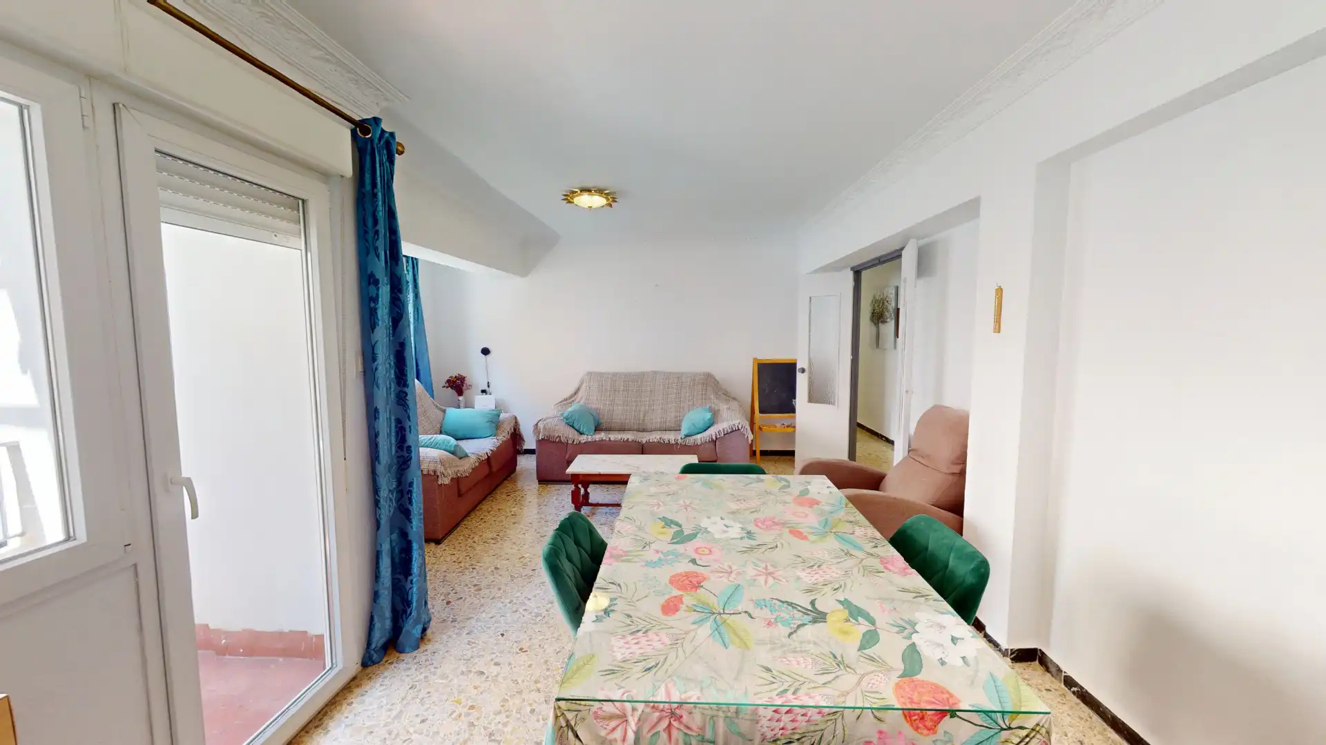 Sala de estar de Piso en venta en Almería con Aire acondicionado, Calefacción y Trastero