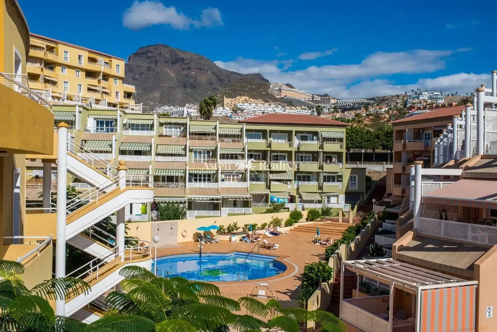 Außenansicht von Dachboden zum Verkauf in Adeje mit Terrasse, Schwimmbad und Alarm
