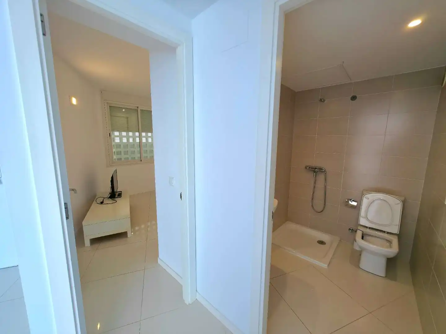 Bathroom of Apartments for sale in Eivissa  with Air Conditioner, Heating and Terrace