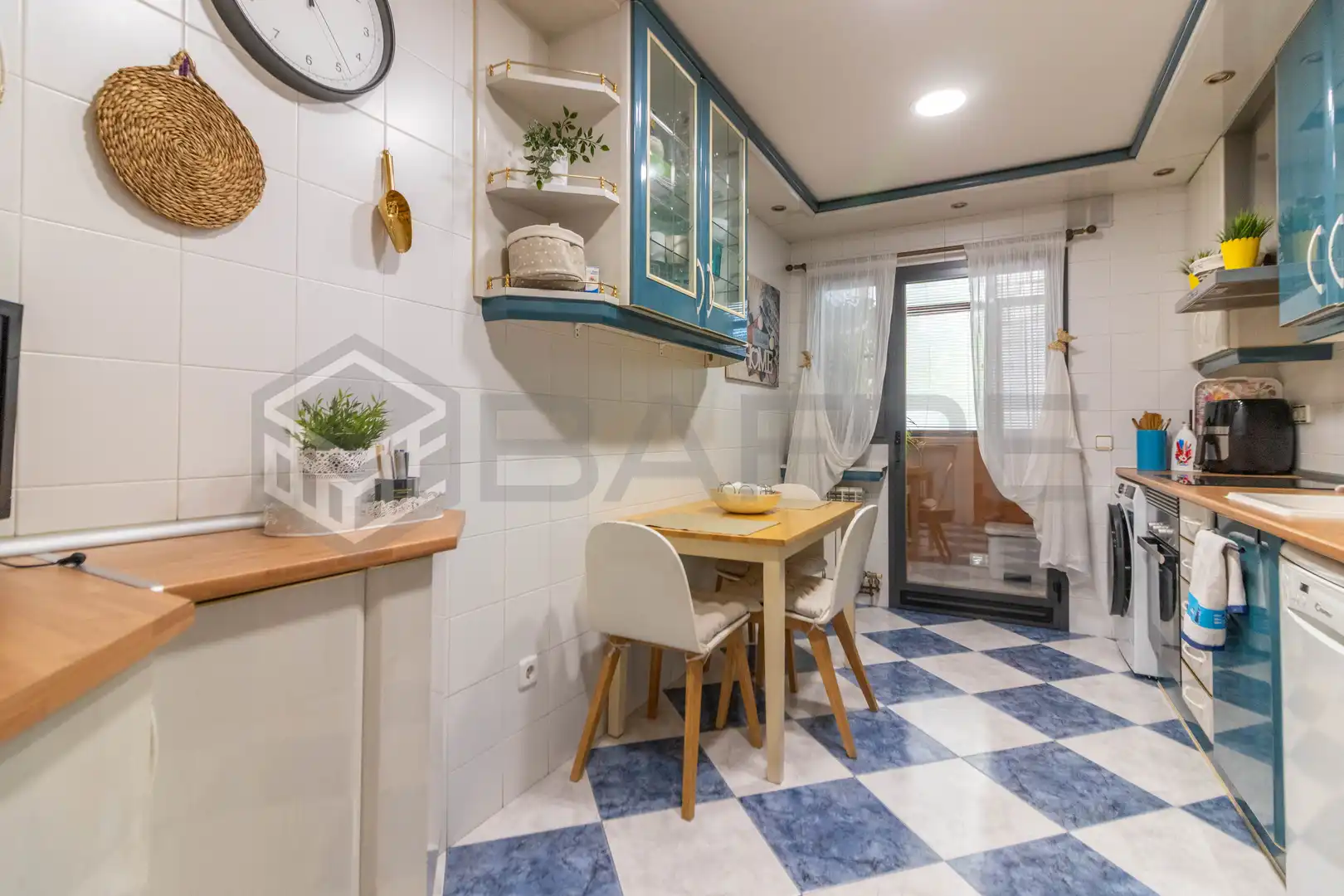 Cocina de Piso en venta en Móstoles con Calefacción, Trastero y Balcón