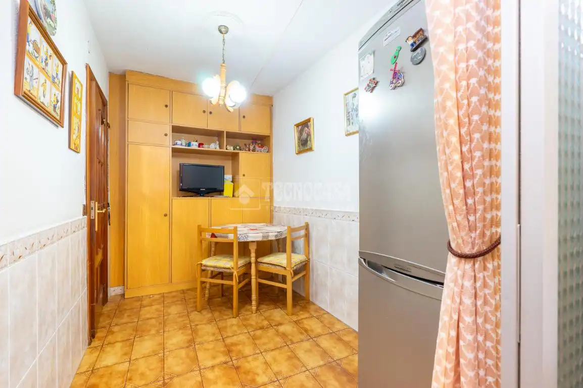 Cocina de Piso en venta en Coslada con Calefacción y Terraza
