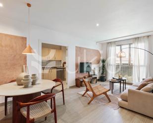 Sala d'estar de Apartament de lloguer en  Barcelona Capital amb Aire condicionat, Calefacció i Moblat