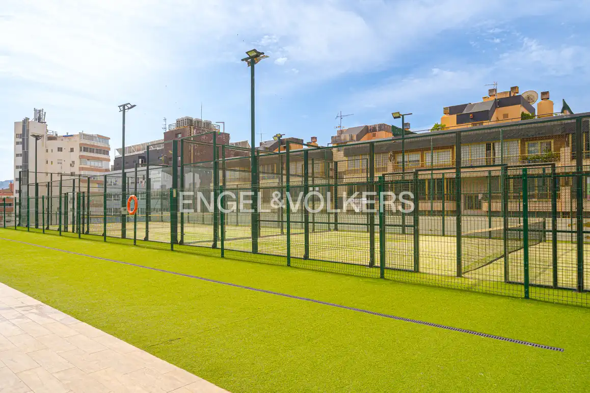 Wohnung zur Miete in Avenida de la Armada Española, 5, Playa Poniente
