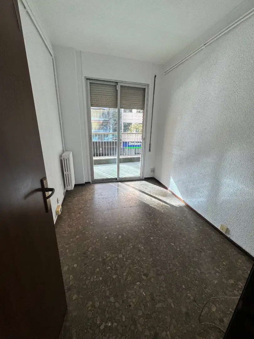 Habitación de Piso en venta en Barcelona con Calefacción, Terraza y Horno