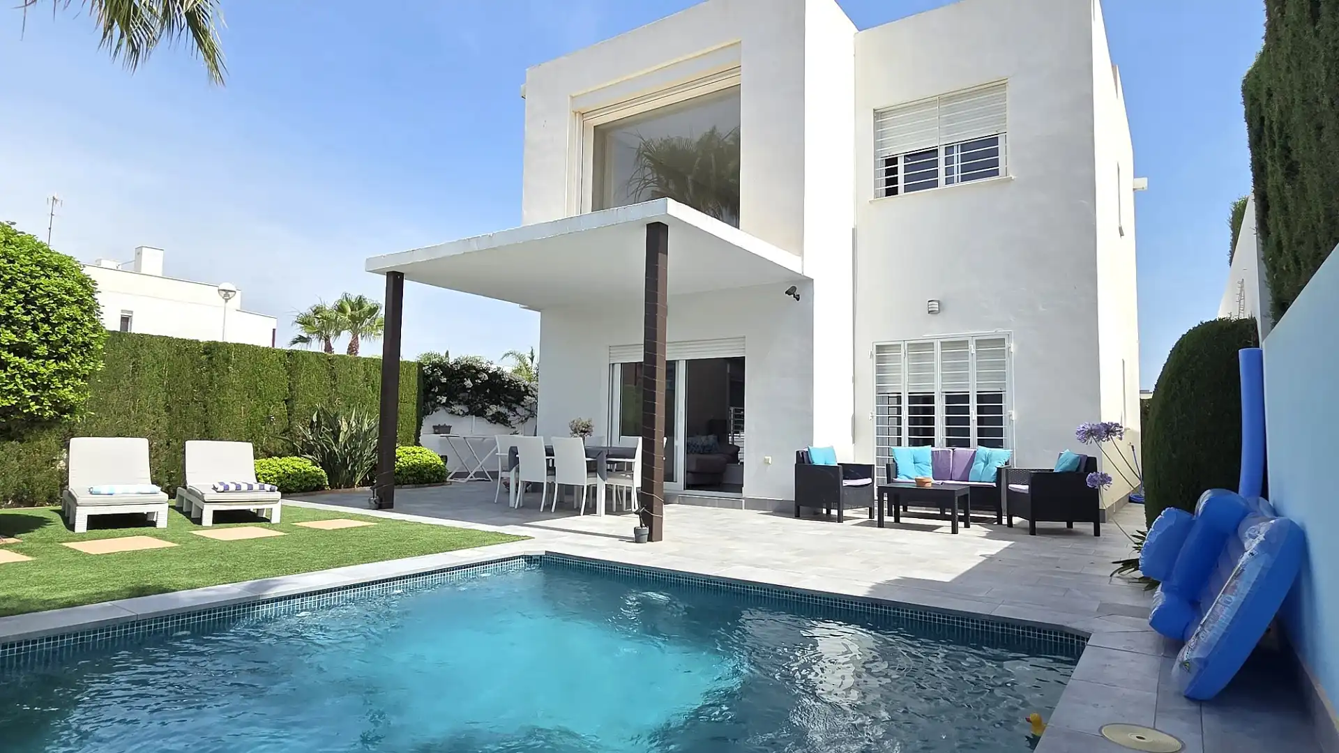 Piscina de Casa o xalet en venda en Cartagena amb Aire condicionat, Jardí privat i Terrassa