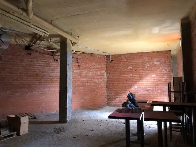 Business premises to rent in Lugones, imagen 5