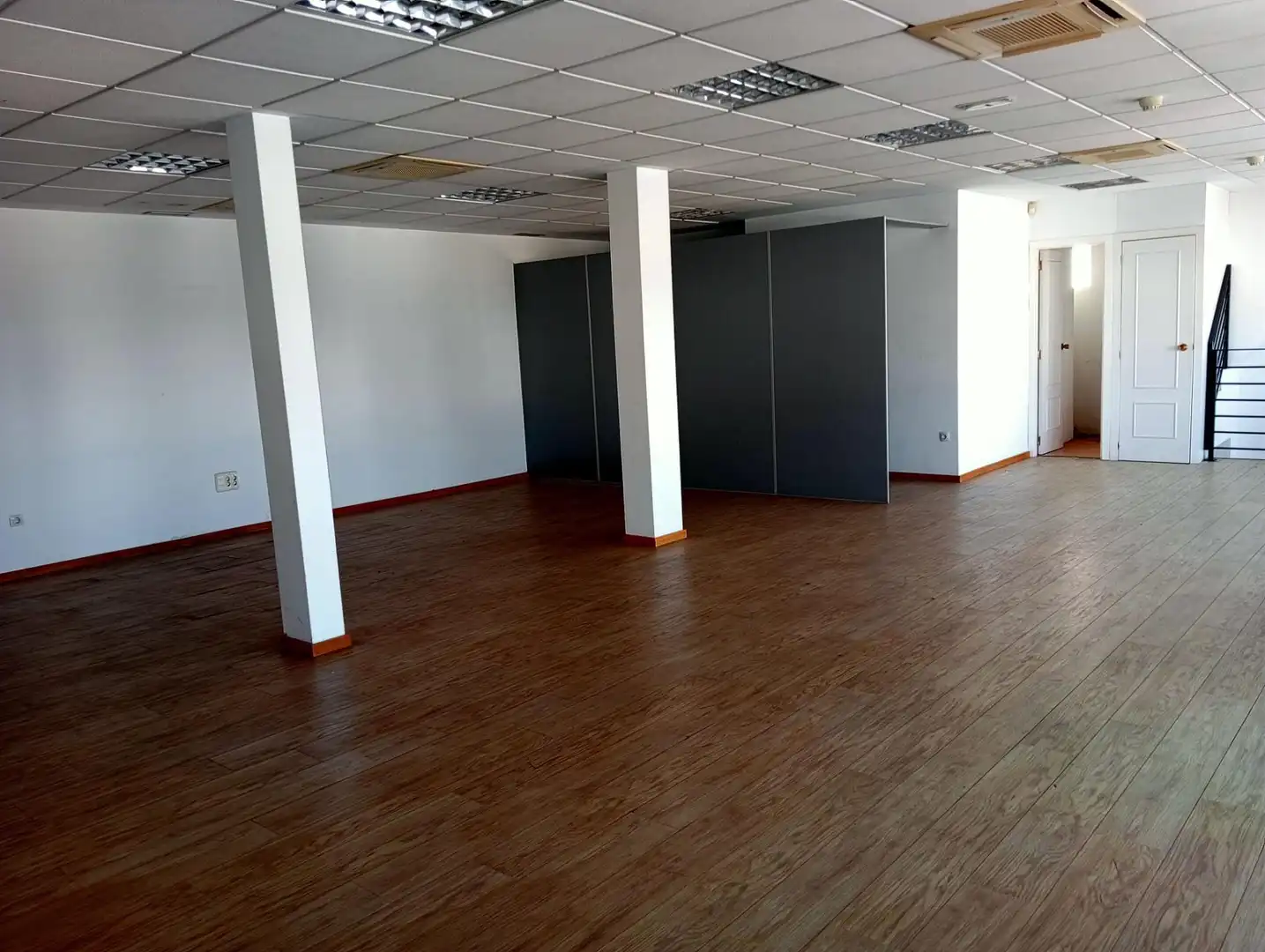Industrial buildings for rent in Xirivella