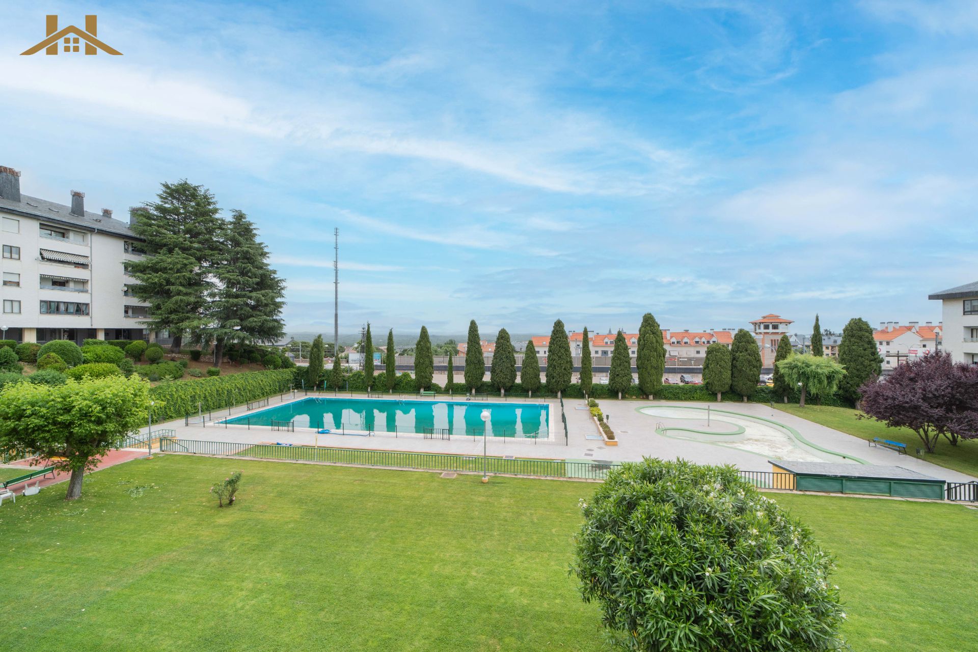 Swimming pool of Flat for sale in El Escorial  with Heating, Terrace and Furnished