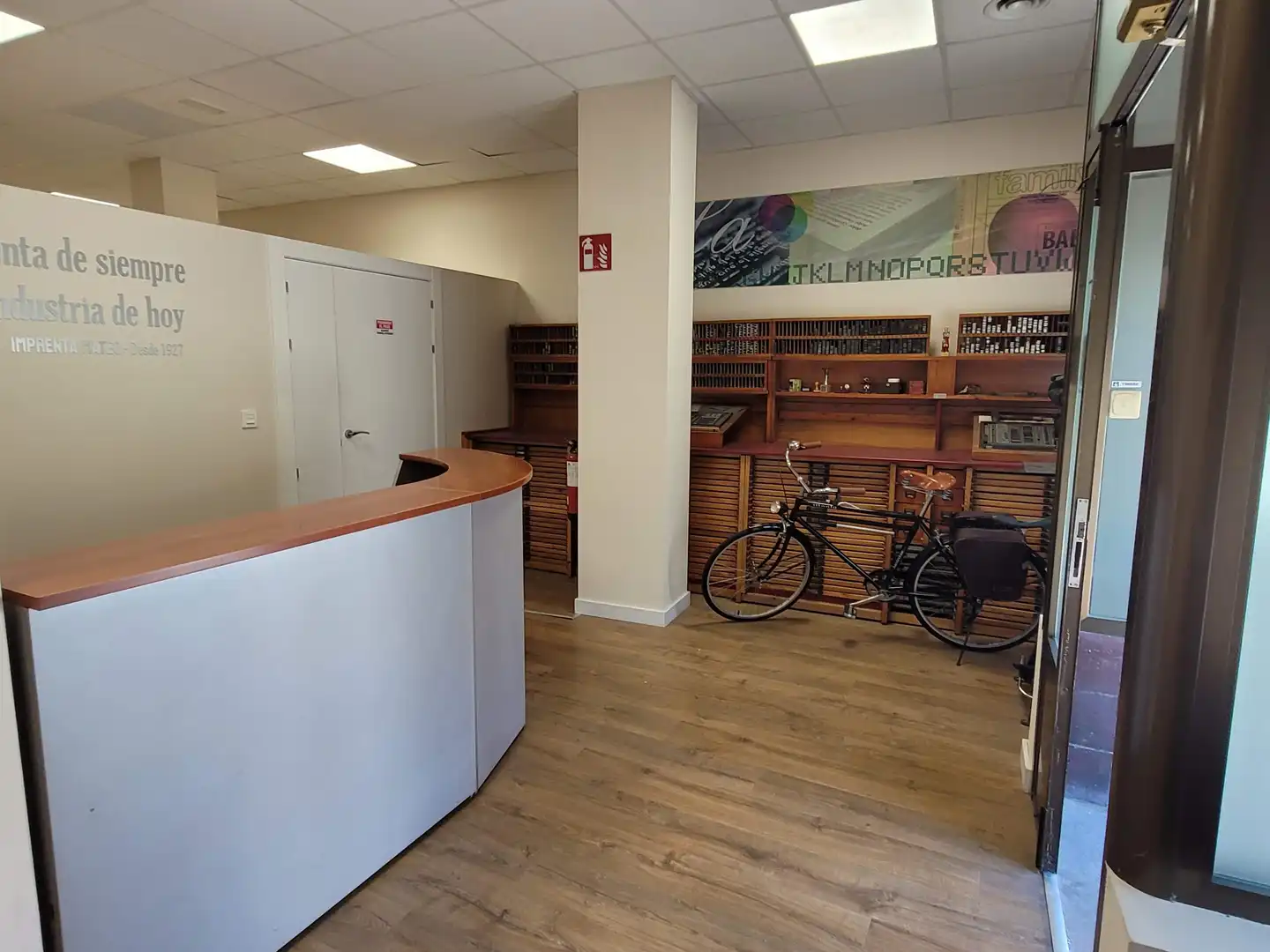 Local comercial en venda a Plaza del Carmen, imagen 4
