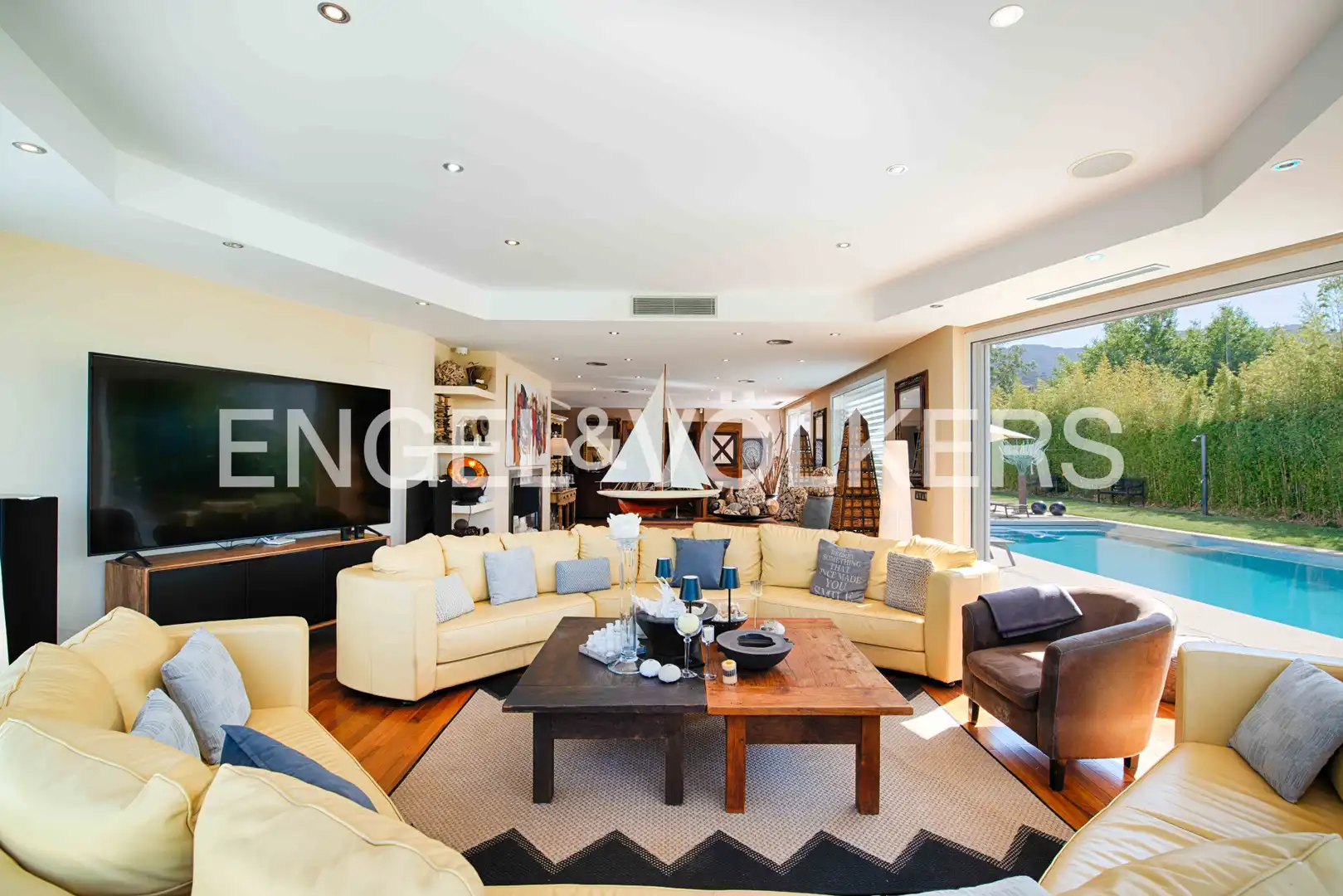 Haus mit Pool zum Verkauf in Carrer Holanda, imagen 14