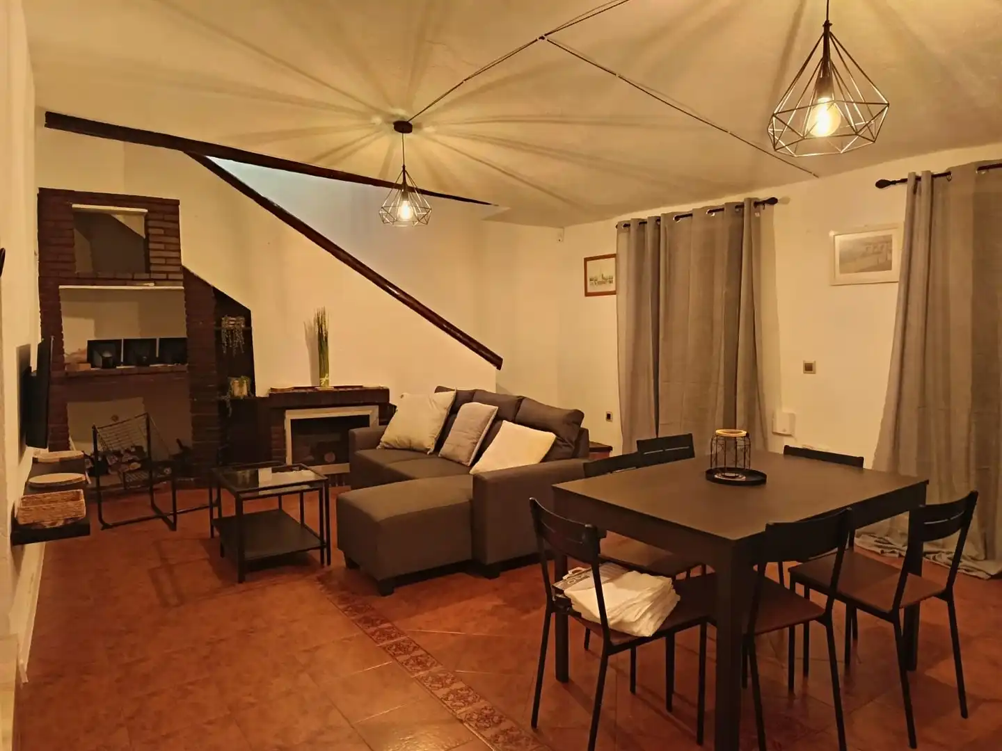 Sala de estar de Piso en venta en Valencia de Alcántara con Aire acondicionado, Terraza y Amueblado