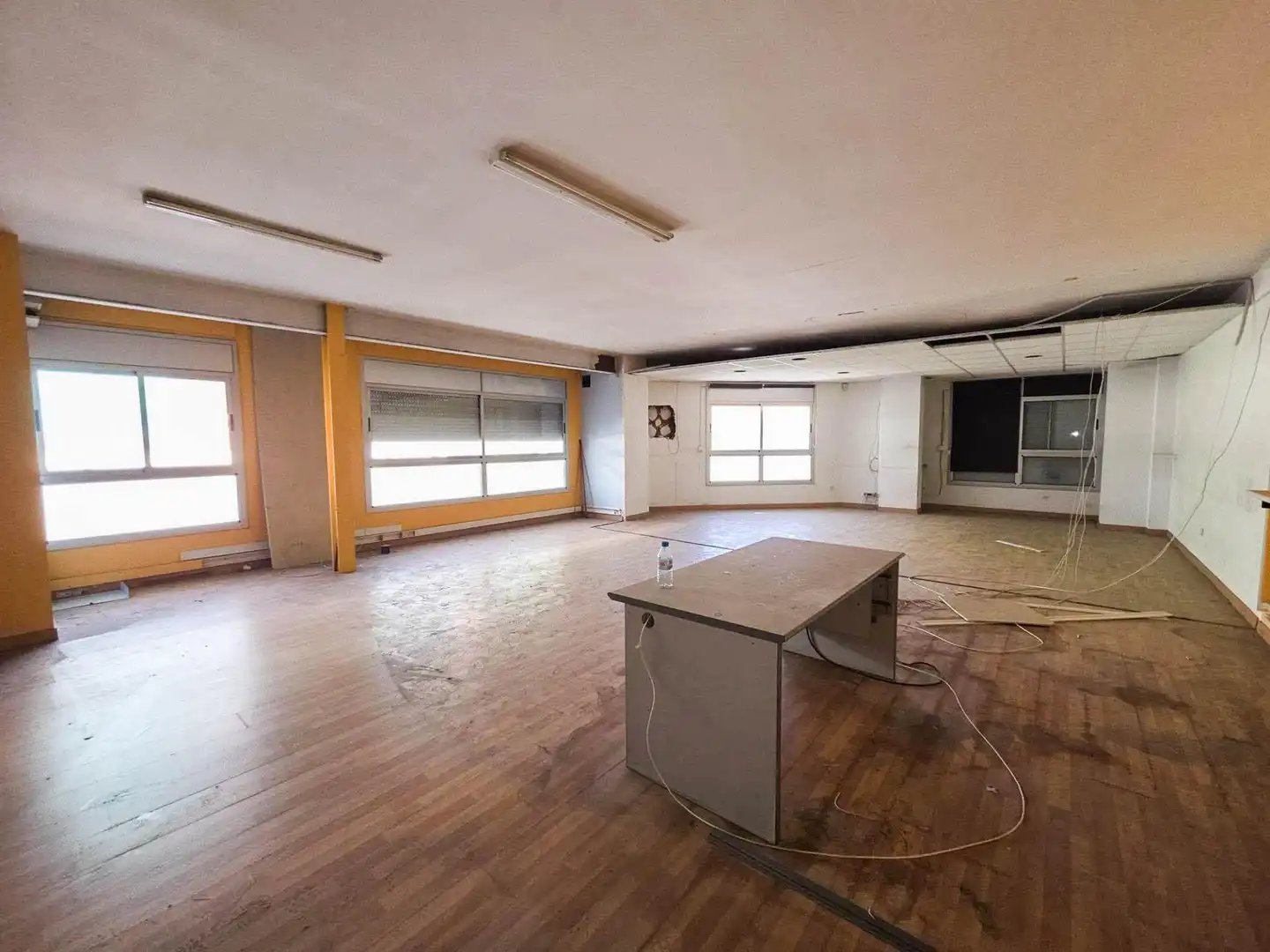 Local commercial à louer à Centre - Eixample – Can Llobet, imagen 3