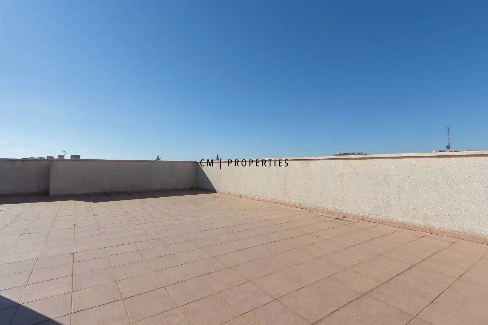 Terrasse von Dachboden zur Miete in Canet d'En Berenguer mit Klimaanlage, Heizung und Terrasse