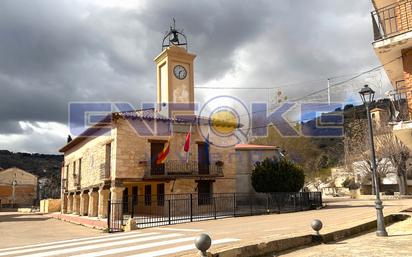 Vista exterior de Casa adosada en venda en Moratilla de los Meleros amb Calefacció, Parquet i Moblat