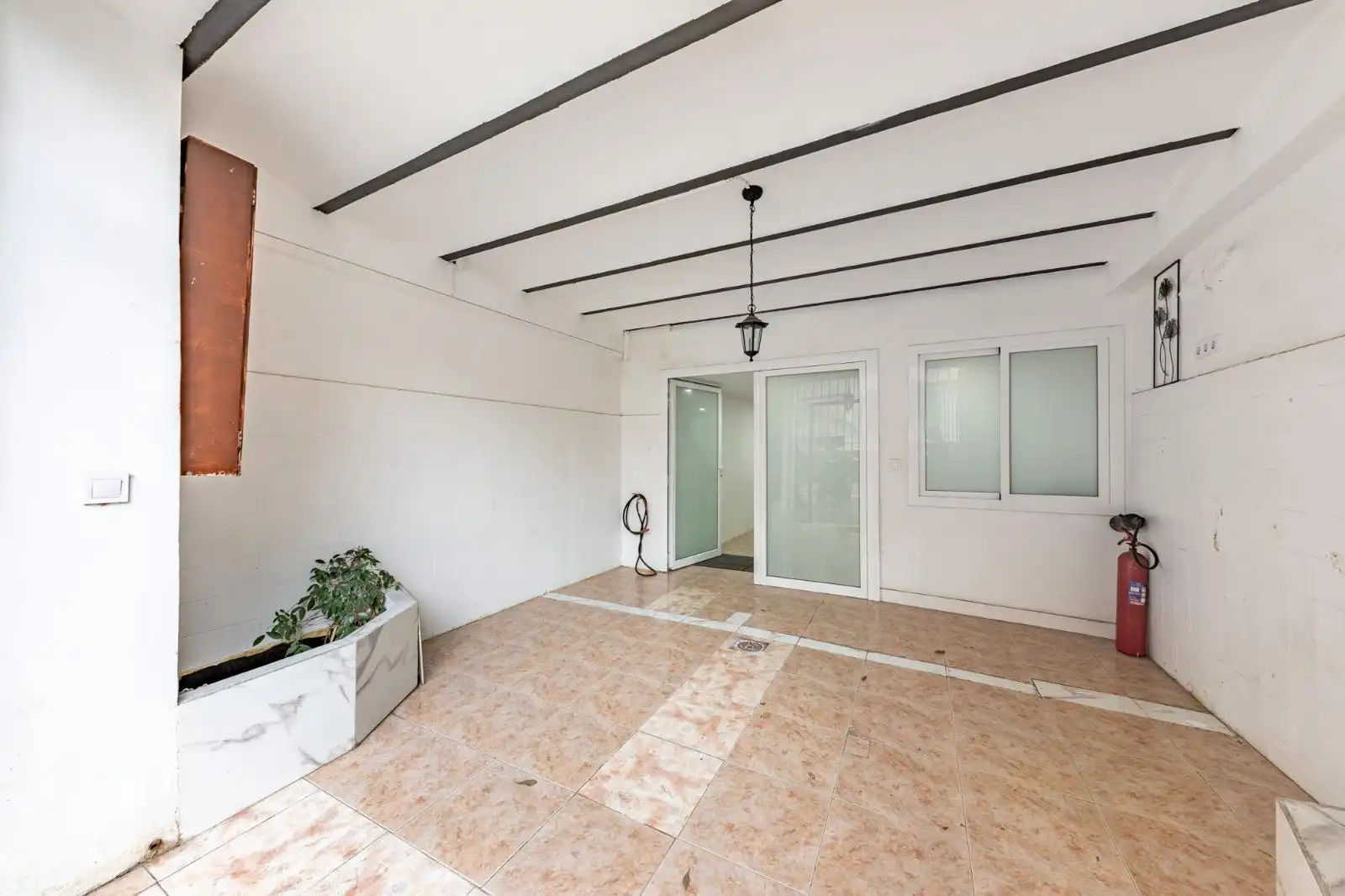 Planta baja en venta en Barcelona con Terraza