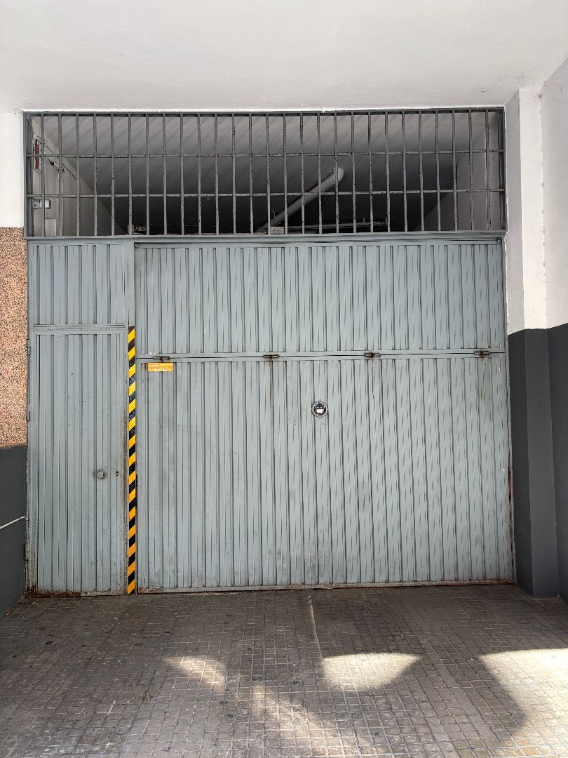 Vista exterior de Garatge de lloguer en Viladecans