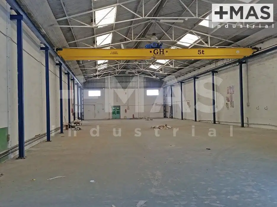 Industrial building to rent in Fuente del Jarro