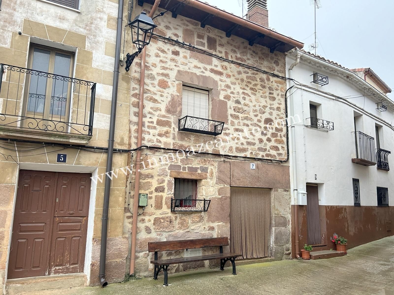 Exterior view of House or chalet for sale in Mirafuentes