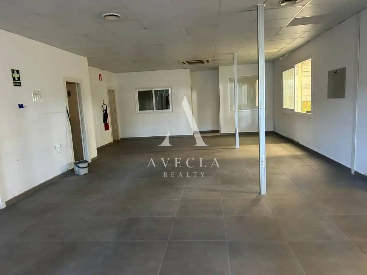 Nave industrial de alquiler en Abrera