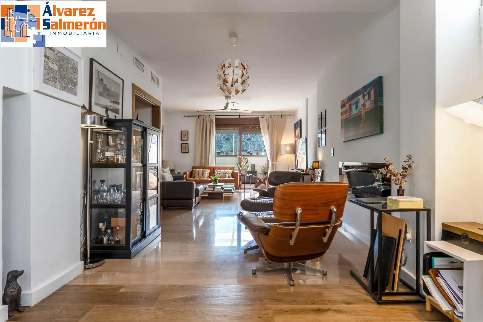 Sala de estar de Casa adosada en venta en Granada con Aire acondicionado y Terraza