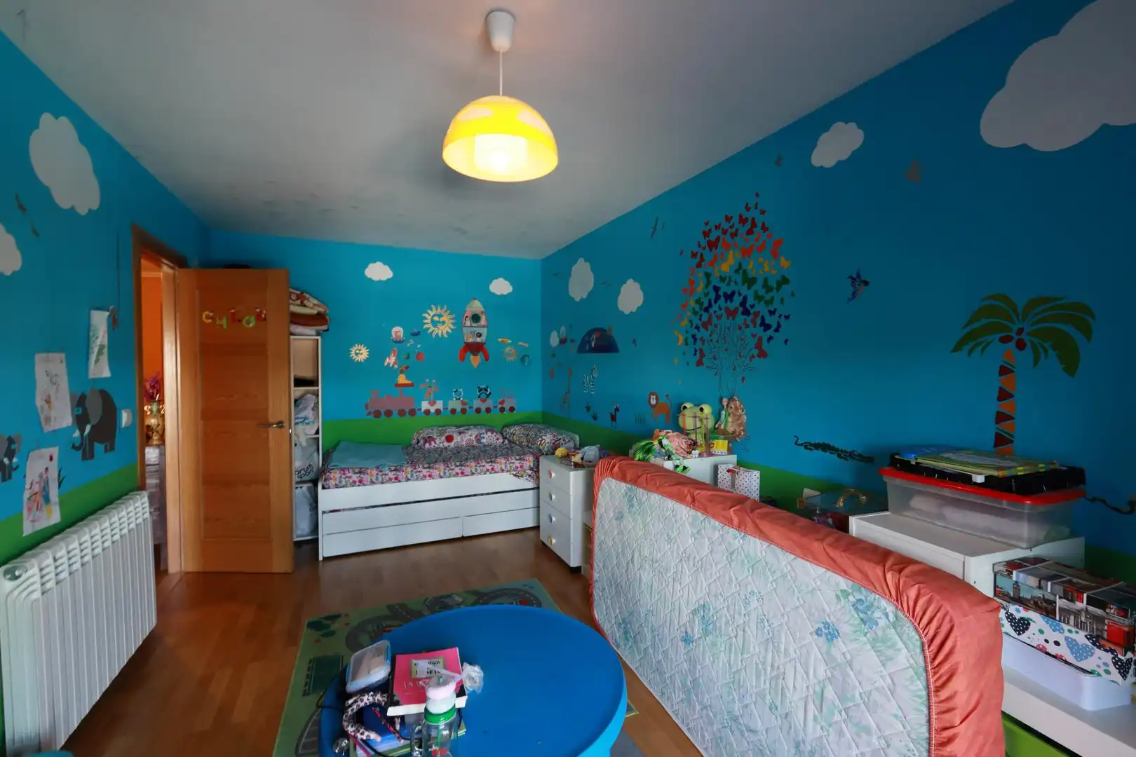 Habitación de Casa adosada en venta en Ponferrada con Aire acondicionado, Calefacción y Terraza
