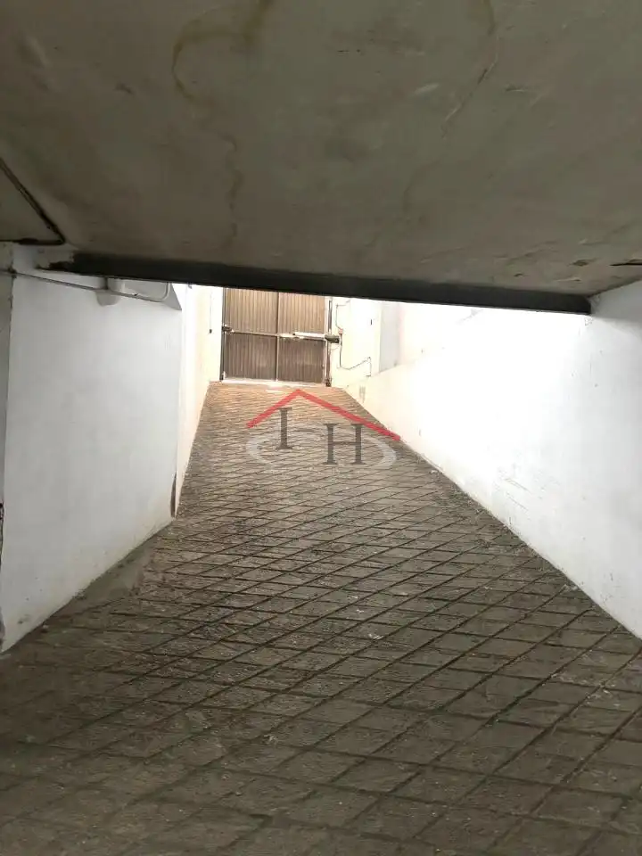 Parkplatz von Wohnung zum Verkauf in León Capital  mit Heizung und Abstellraum