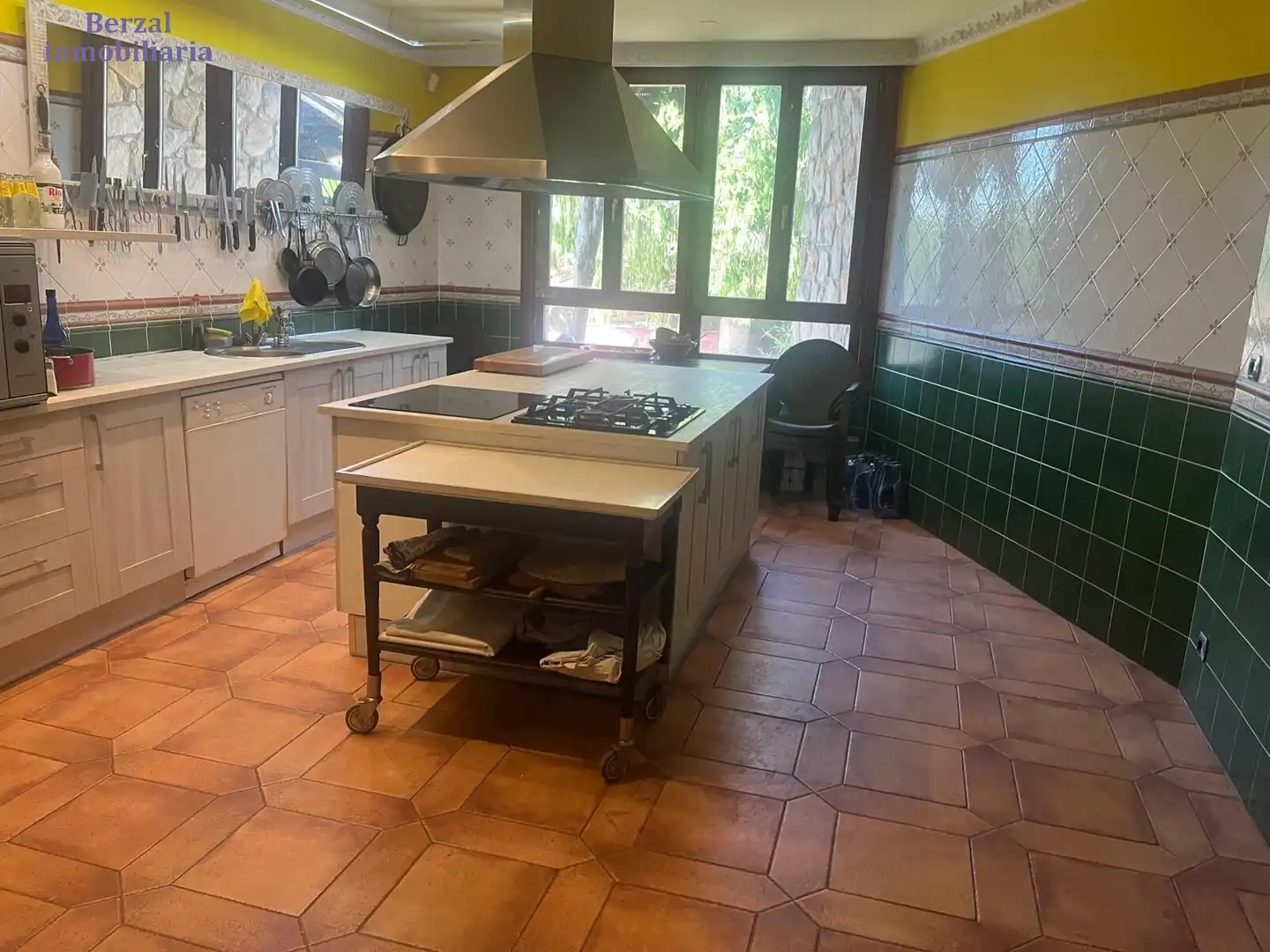 Detached house with garden for sale in Calle de Valle del Oja, imagen 24