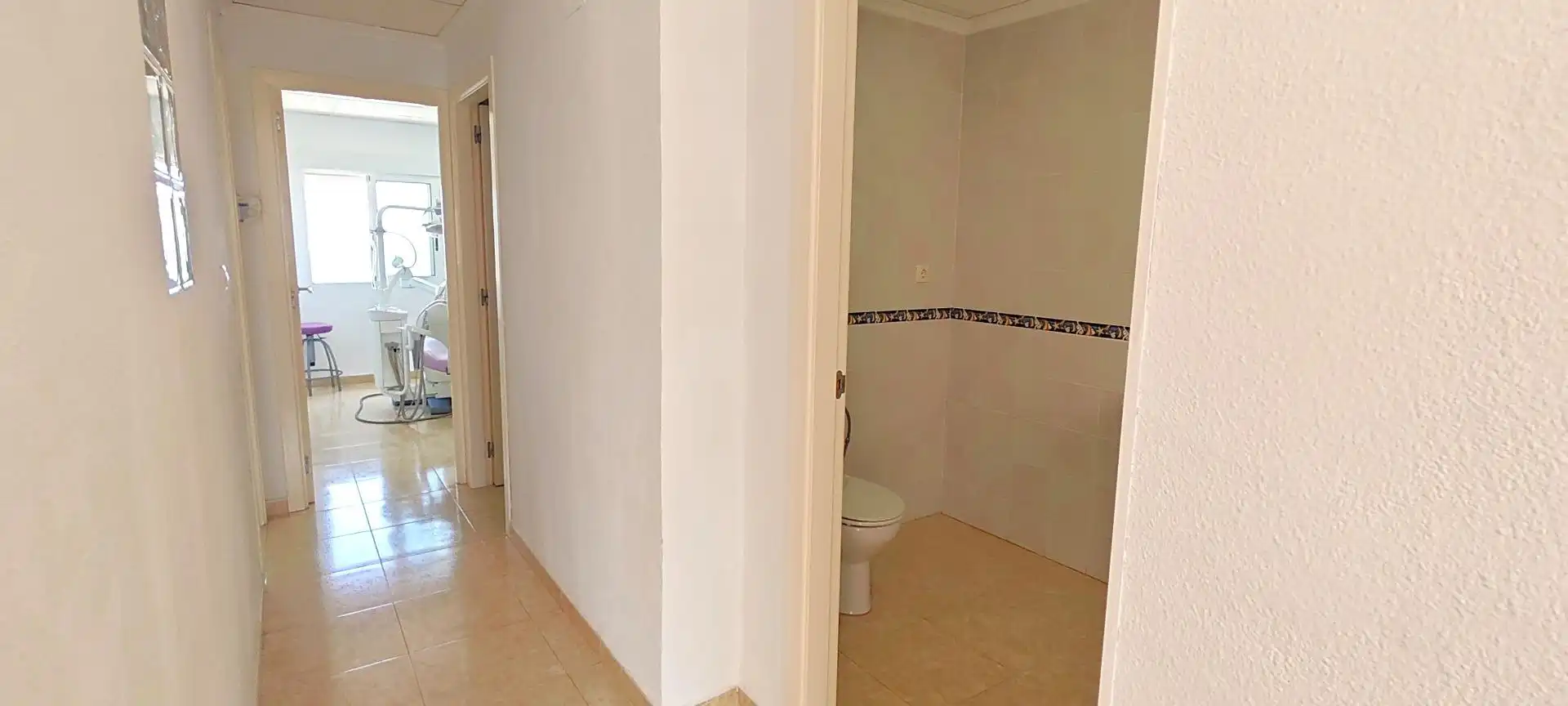 Badezimmer von Haus oder Chalet zum Verkauf in Santa Pola mit Klimaanlage, Heizung und Terrasse