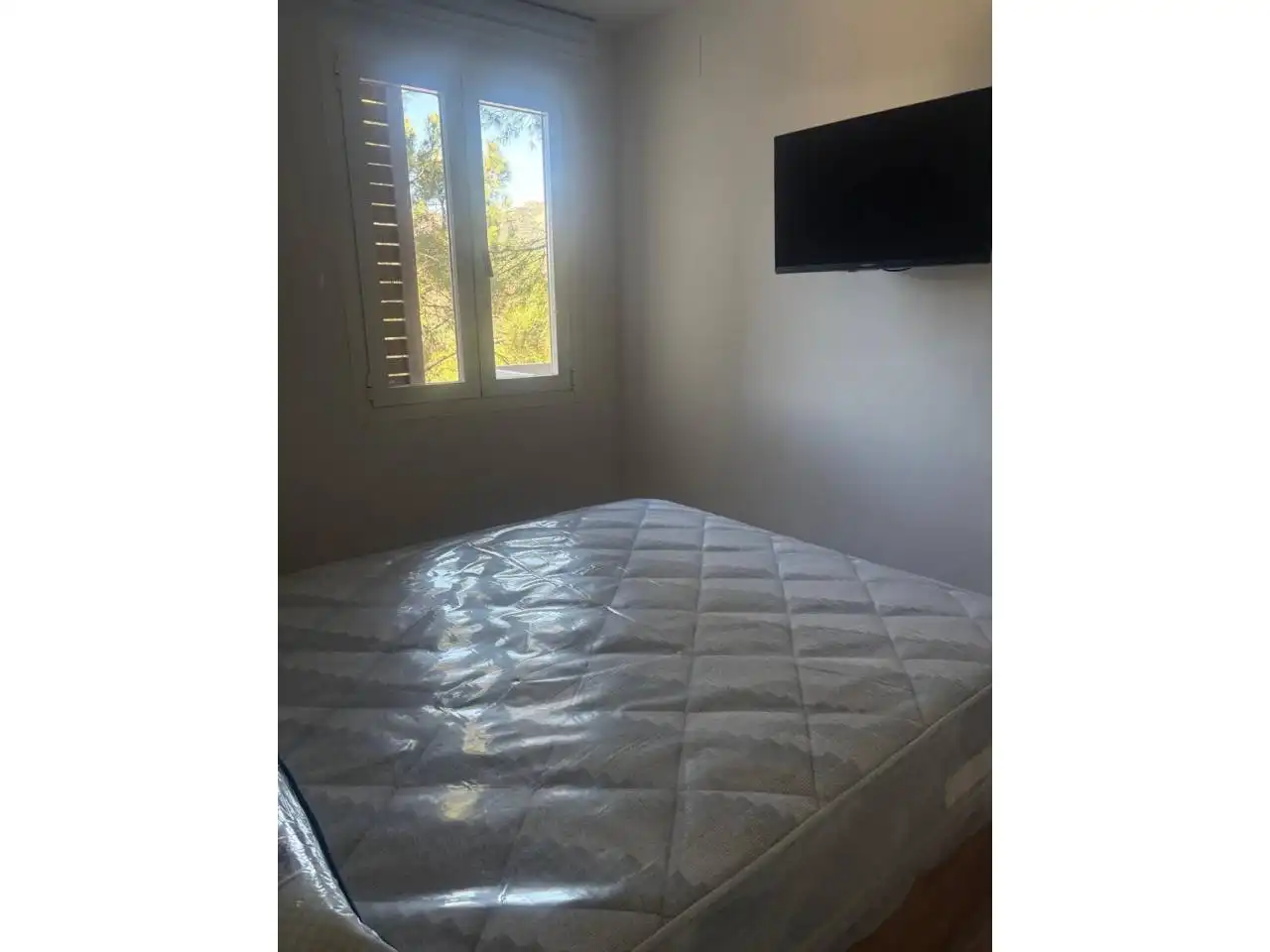 Habitación de Piso de alquiler en San Martín de Valdeiglesias con Aire acondicionado, Terraza y Amueblado