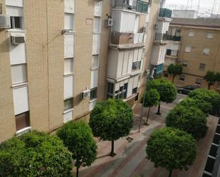 Exterior view of Flat to rent in Dos Hermanas