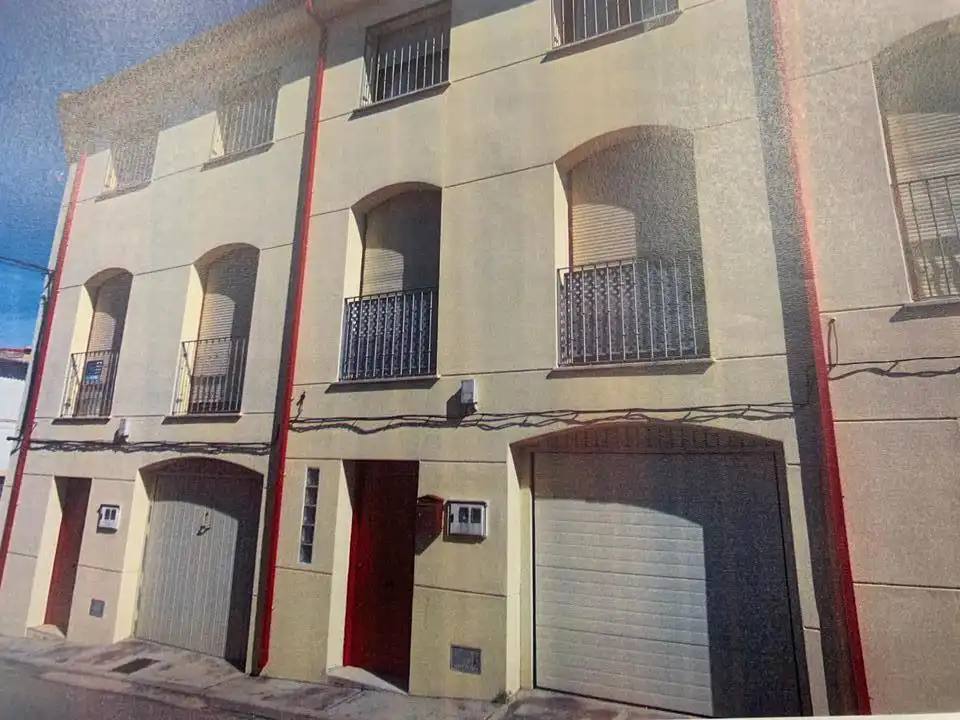 Vista exterior de Casa o chalet en venta en Santa Cruz de la Zarza con Terraza