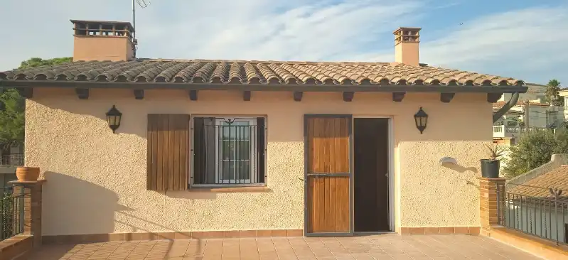 Vista exterior de Casa o chalet en venta en L'Escala con Calefacción, Terraza y Trastero