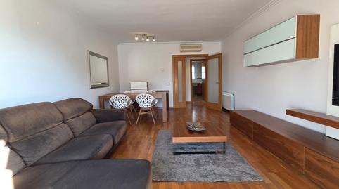 Foto 4 de Piso de alquiler en Centre - Cordelles, Cerdanyola del Vallès