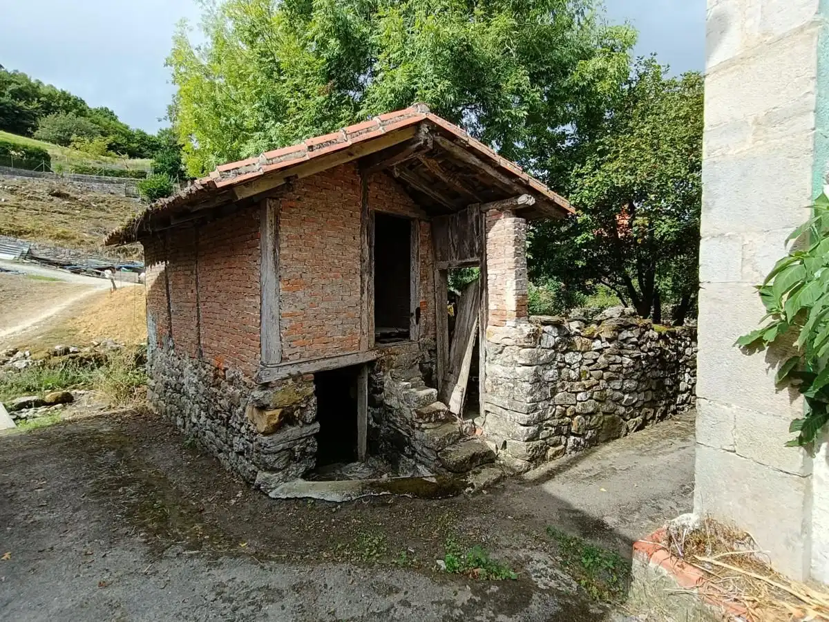 Vista exterior de Casa adosada en venta en Llanes con Jardín privado y Terraza