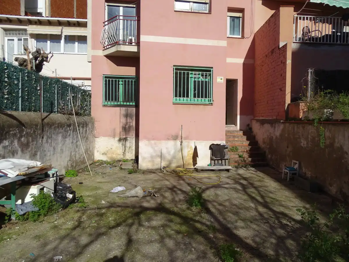 Vista exterior de Local de lloguer en Barcelona