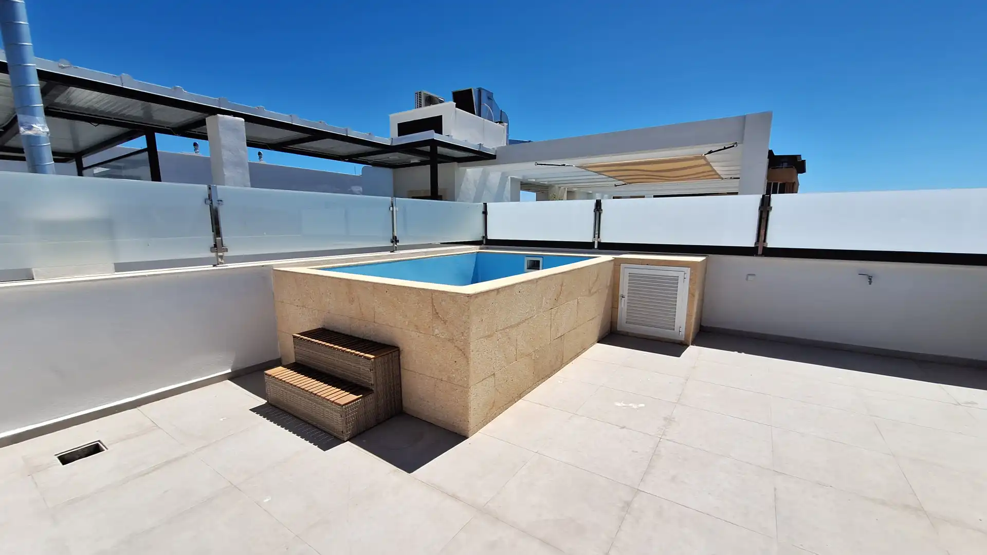 Attique avec piscine à vendre à Estepona Pueblo, imagen 3