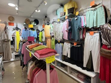 Locale commerciale in cessione a Centre