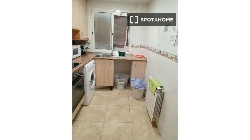 Room in Zaragoza, Zaragoza