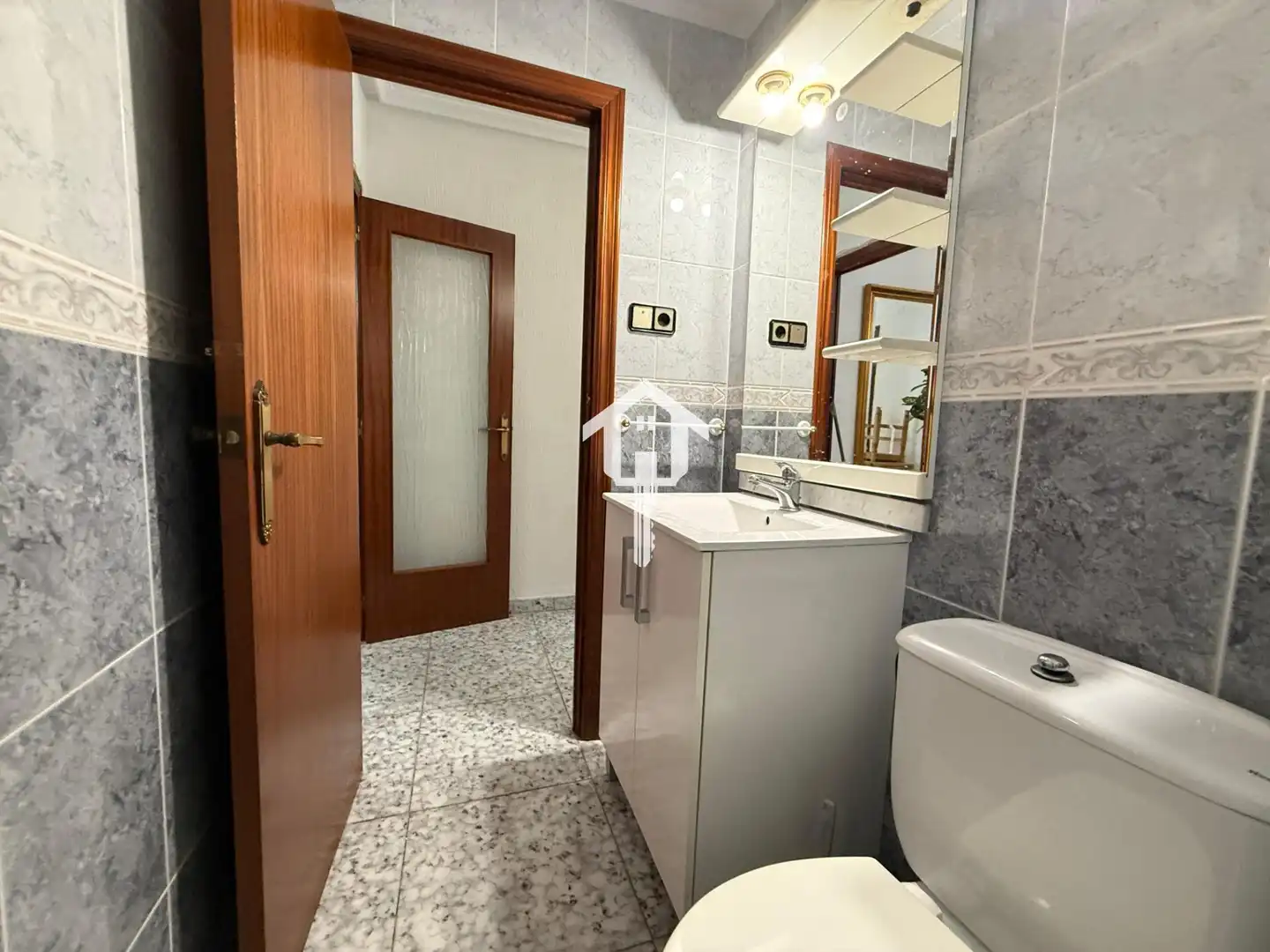 Bathroom of Ground floor for sale in Alicante / Alacant  with Furnished