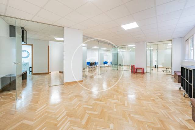 Piso en Venta en Ríos Rosas - Nuevos Ministerios