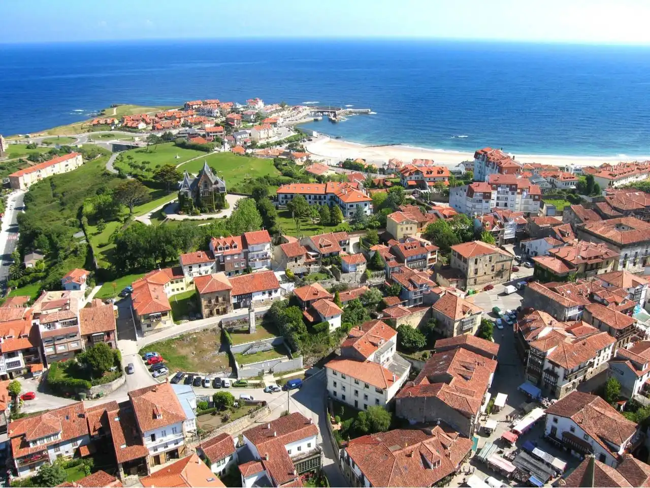 Vista exterior de Piso en venta en Comillas (Cantabria) con Calefacción, Jardín privado y Terraza