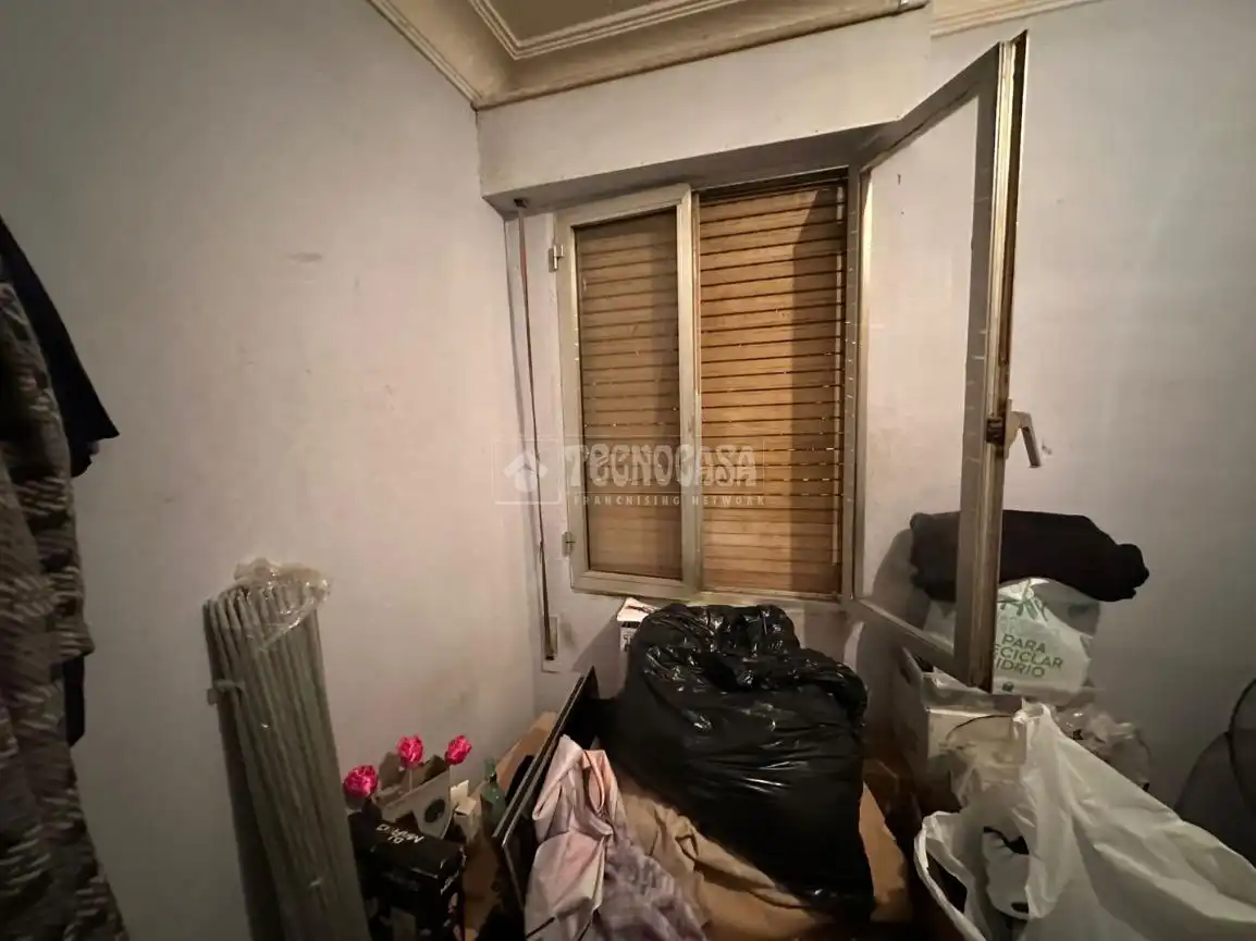 Bedroom of Flat for sale in Zaragoza