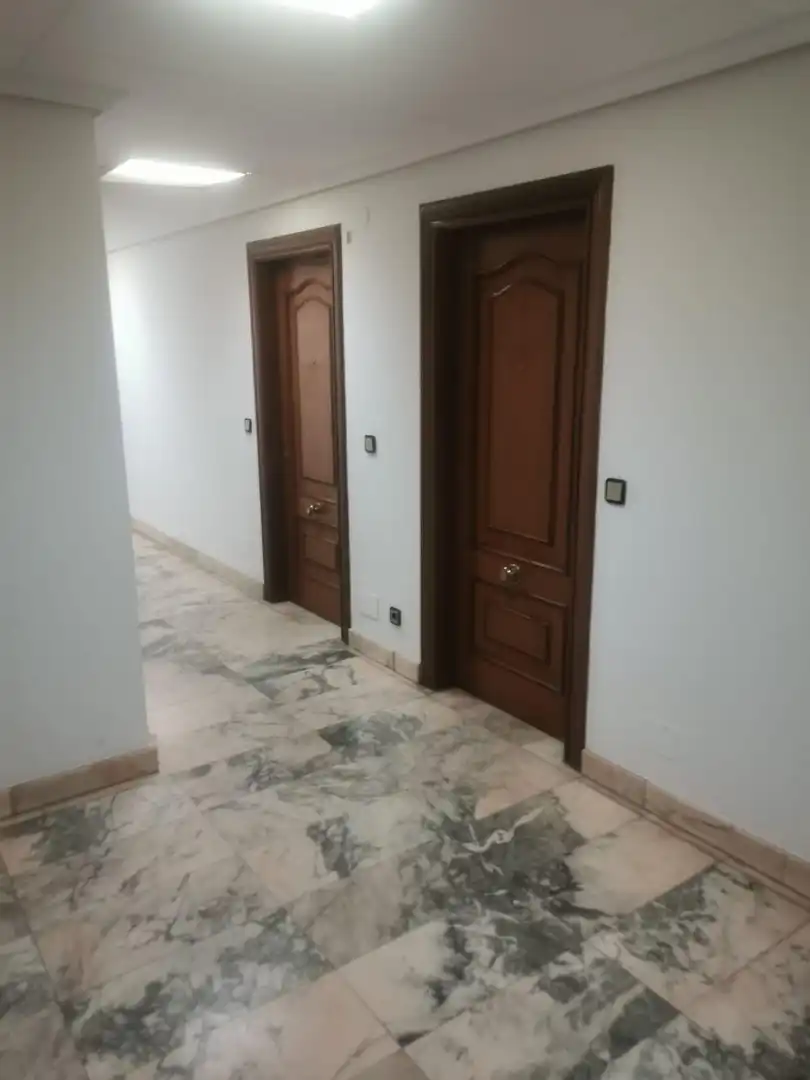 Oficina de alquiler en Avenida España, 1, Centro